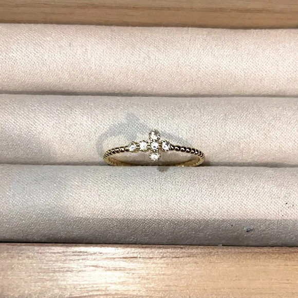 Gold Cross Cz Ring 💍 - Picture 8 of 8